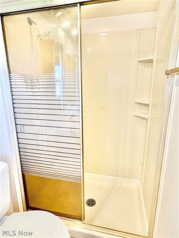 145 Crestview Drive, Elyria, OH 44035