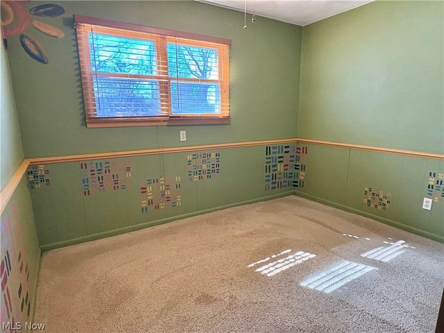 145 Crestview Drive, Elyria, OH 44035