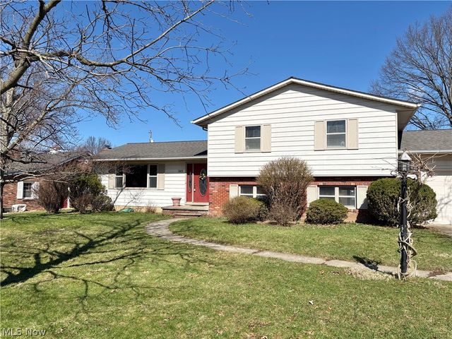 145 Crestview Drive, Elyria, OH 44035