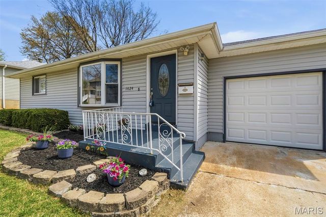 1624 Forest Avenue, St Louis, MO 63139
