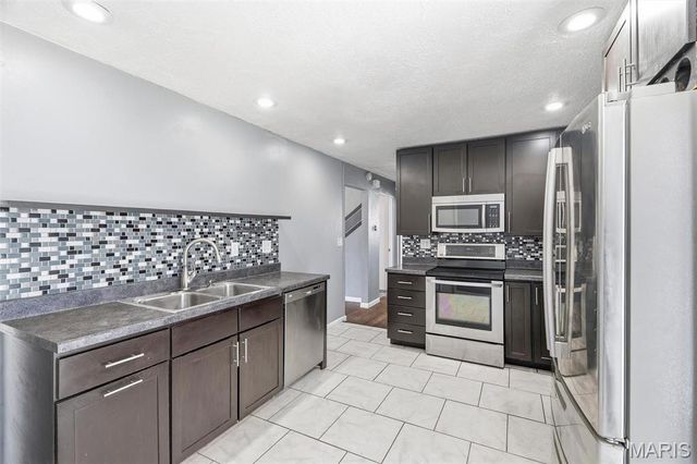 1624 Forest Avenue, St Louis, MO 63139