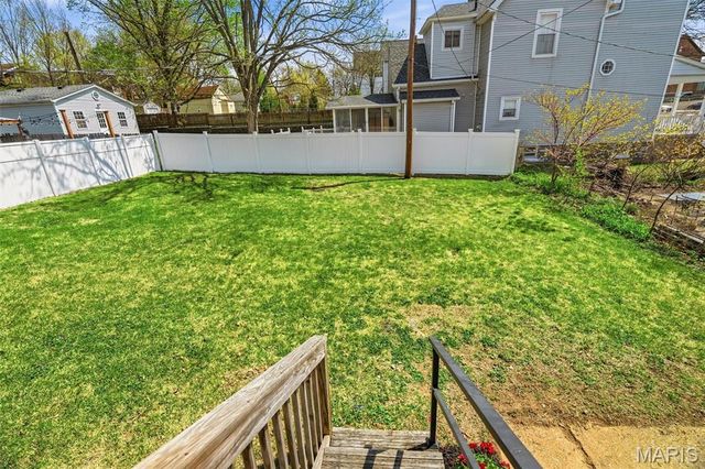 1624 Forest Avenue, St Louis, MO 63139