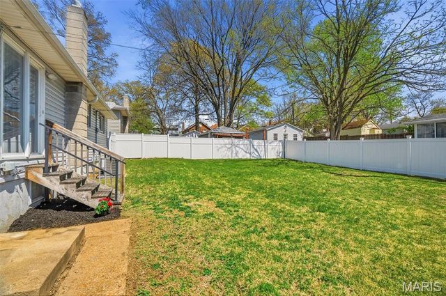 1624 Forest Avenue, St Louis, MO 63139