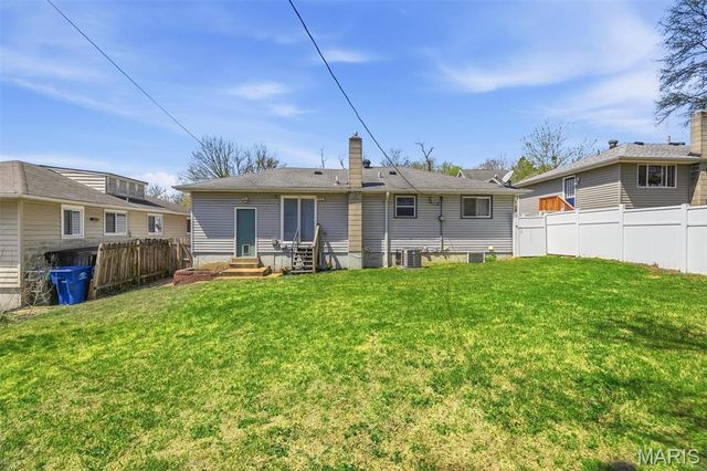 1624 Forest Avenue, St Louis, MO 63139