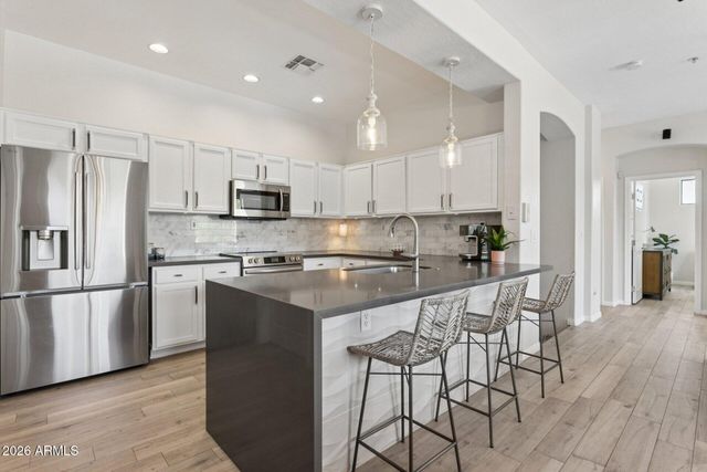 16600 N THOMPSON PEAK Parkway 2056, Scottsdale, AZ 85260