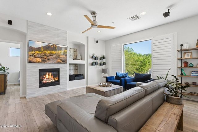 16600 N THOMPSON PEAK Parkway 2056, Scottsdale, AZ 85260