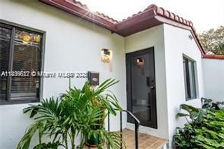 360 NE 87th St, El Portal, FL 33138