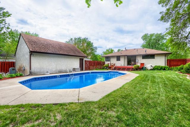 5512 Fremont Avenue N, Brooklyn Center, MN 55430