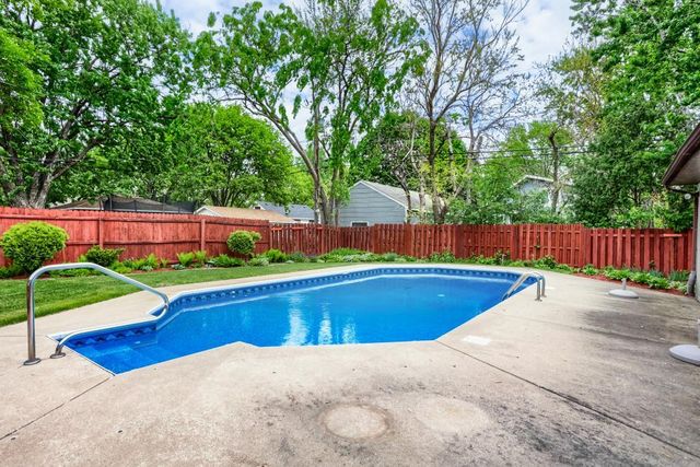5512 Fremont Avenue N, Brooklyn Center, MN 55430