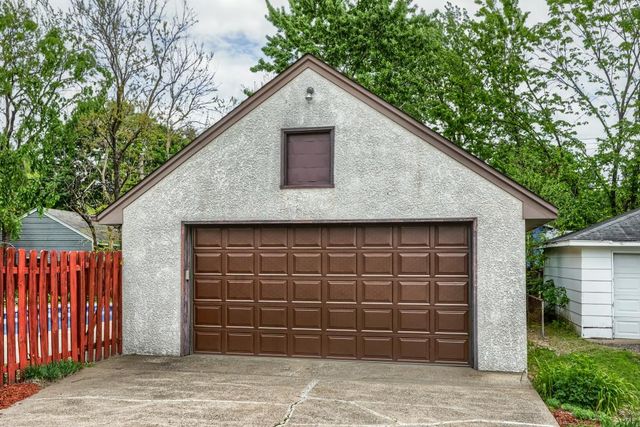 5512 Fremont Avenue N, Brooklyn Center, MN 55430