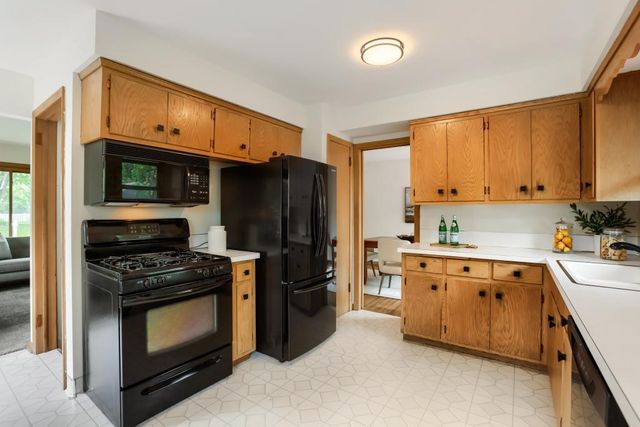 5512 Fremont Avenue N, Brooklyn Center, MN 55430