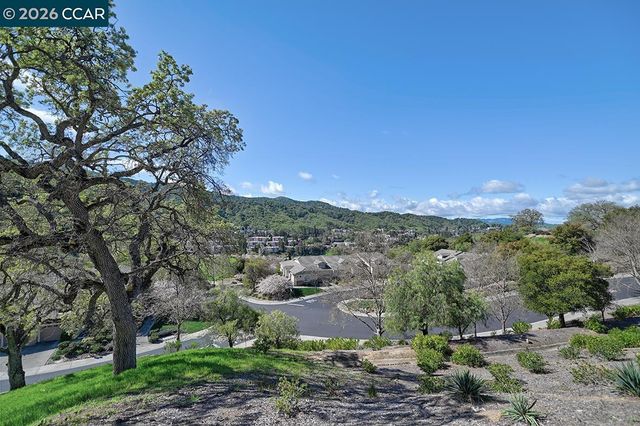 539 High Eagle Ct, Walnut Creek, CA 94595