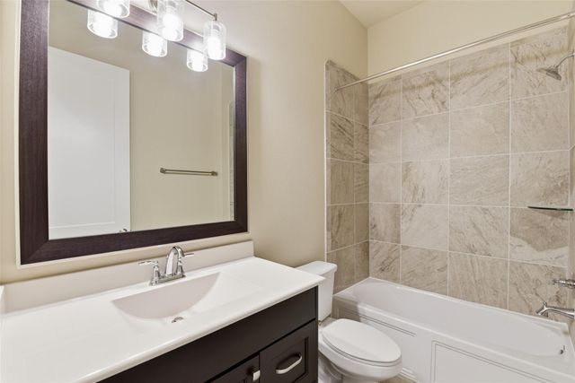 9515 Willard Drive, Manvel, TX 77578