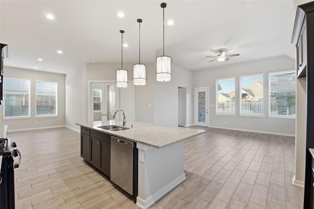 9515 Willard Drive, Manvel, TX 77578