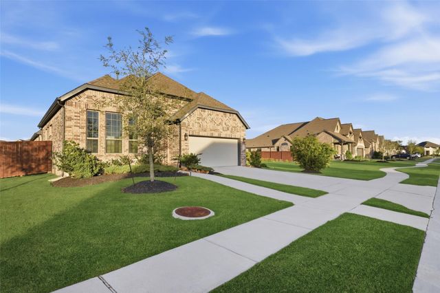 9515 Willard Drive, Manvel, TX 77578