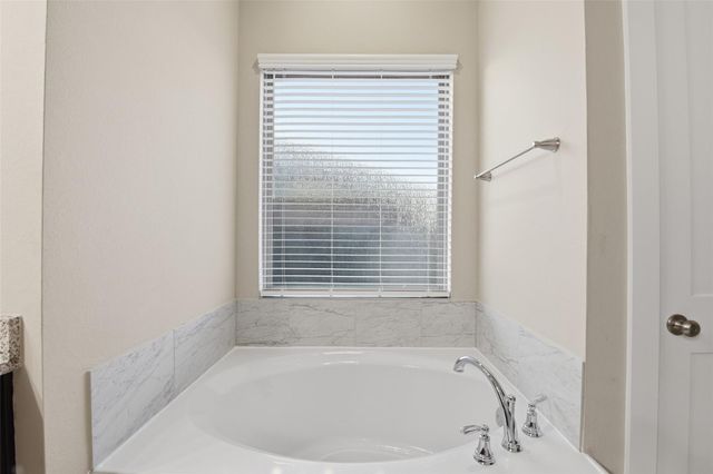 9515 Willard Drive, Manvel, TX 77578