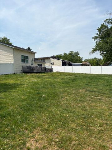 3 KENT CT, Mount Holly, NJ 08060