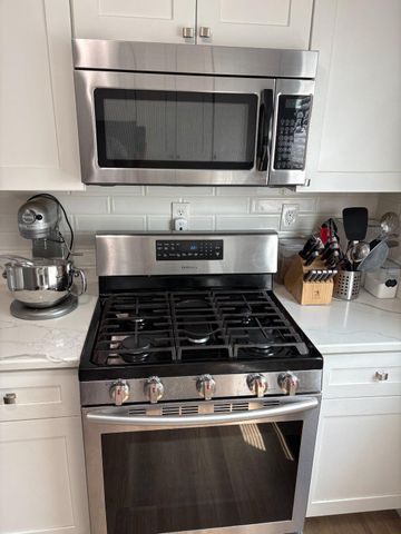 3 KENT CT, Mount Holly, NJ 08060