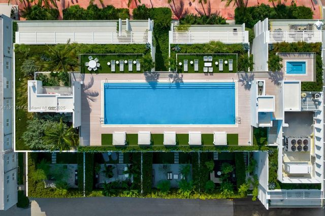 300 Collins Ave PH3, Miami Beach, FL 33139