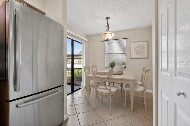 10125 SAILWINDS BOULEVARD N 104, Largo, FL 33773