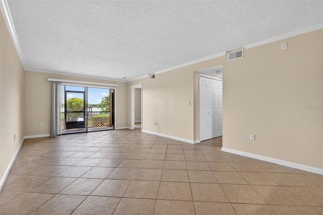 10125 SAILWINDS BOULEVARD N 104, Largo, FL 33773