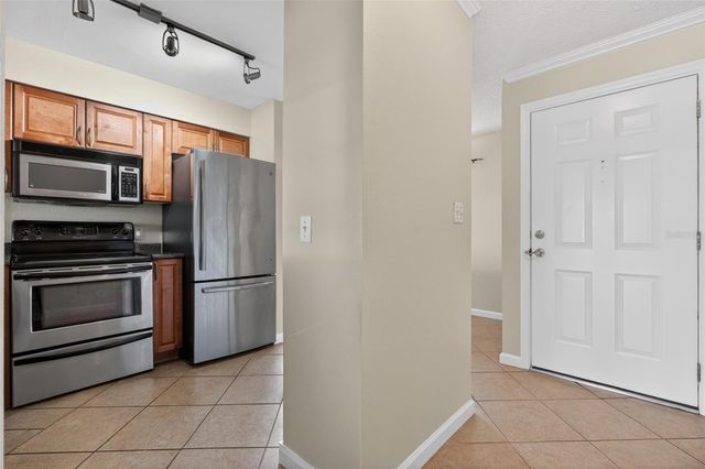 10125 SAILWINDS BOULEVARD N 104, Largo, FL 33773