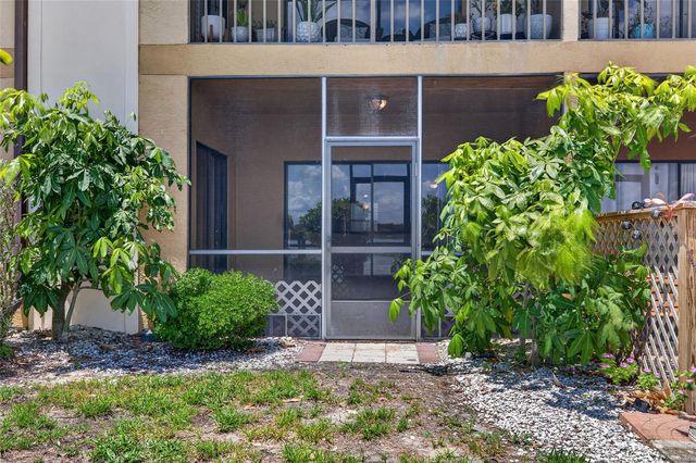 10125 SAILWINDS BOULEVARD N 104, Largo, FL 33773