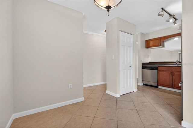 10125 SAILWINDS BOULEVARD N 104, Largo, FL 33773