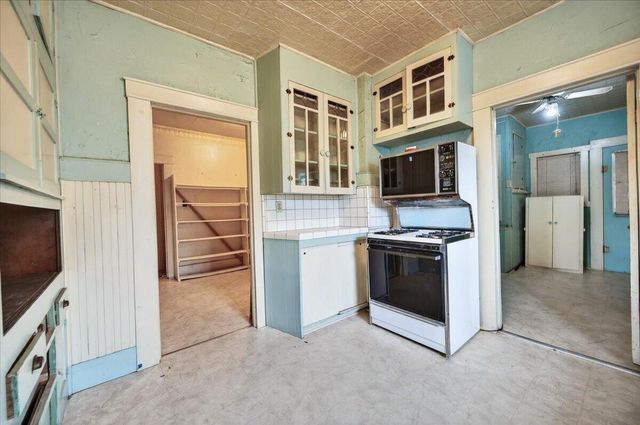 435 N Alta Avenue, Dinuba, CA 93618