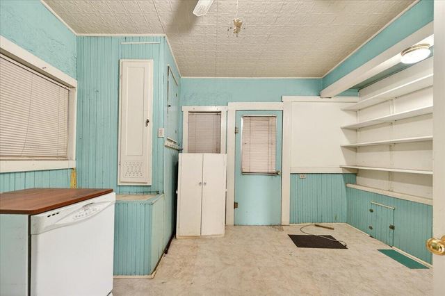 435 N Alta Avenue, Dinuba, CA 93618