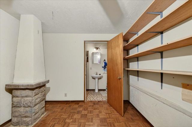 435 N Alta Avenue, Dinuba, CA 93618