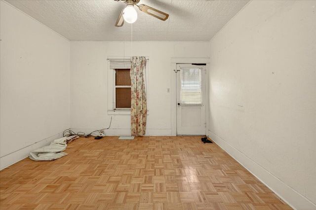 435 N Alta Avenue, Dinuba, CA 93618