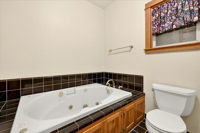 435 N Alta Avenue, Dinuba, CA 93618