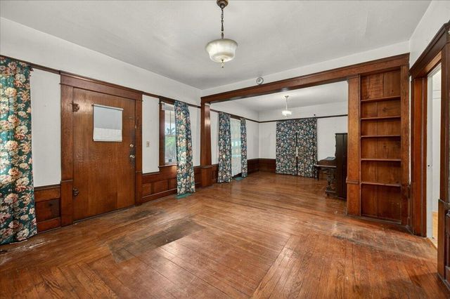 435 N Alta Avenue, Dinuba, CA 93618