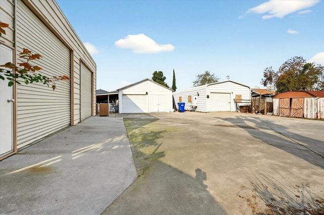 435 N Alta Avenue, Dinuba, CA 93618