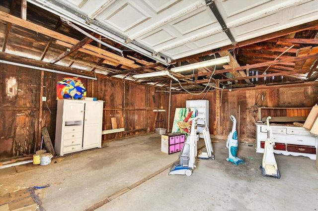 435 N Alta Avenue, Dinuba, CA 93618