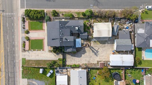 435 N Alta Avenue, Dinuba, CA 93618