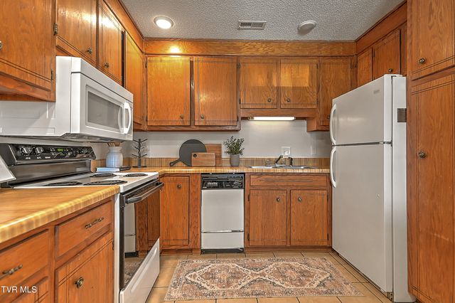 2228 High Street, Bristol, VA 24201