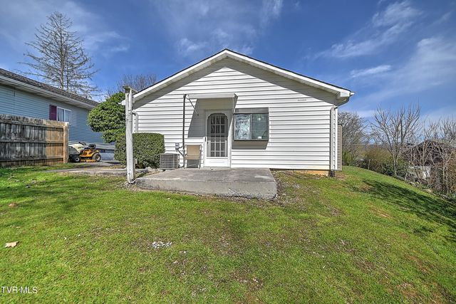 2228 High Street, Bristol, VA 24201