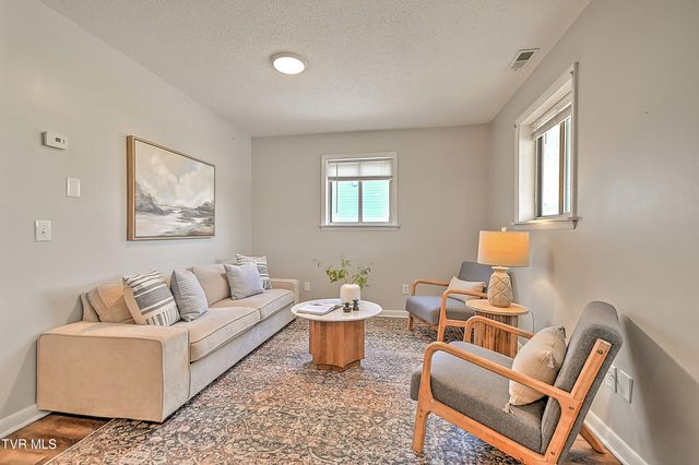 2228 High Street, Bristol, VA 24201