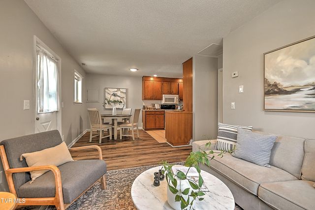 2228 High Street, Bristol, VA 24201