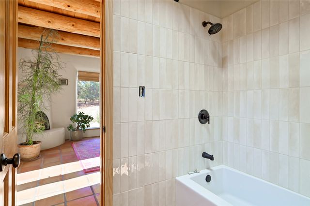 67 Ranchos Canoncito, Santa Fe, NM 87508