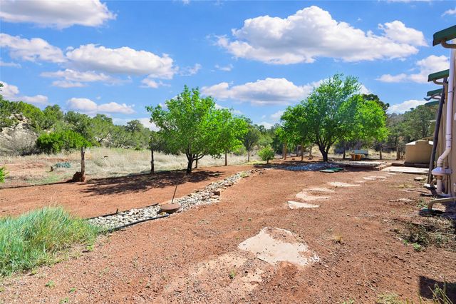 67 Ranchos Canoncito, Santa Fe, NM 87508
