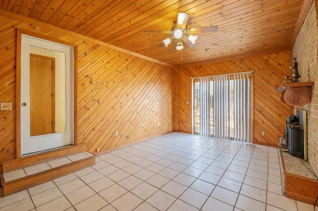 1626 LILAC STREET, Green Bay, WI 54302