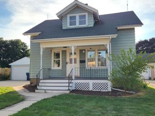 1021 9th AVENUE, Grafton, WI 53024