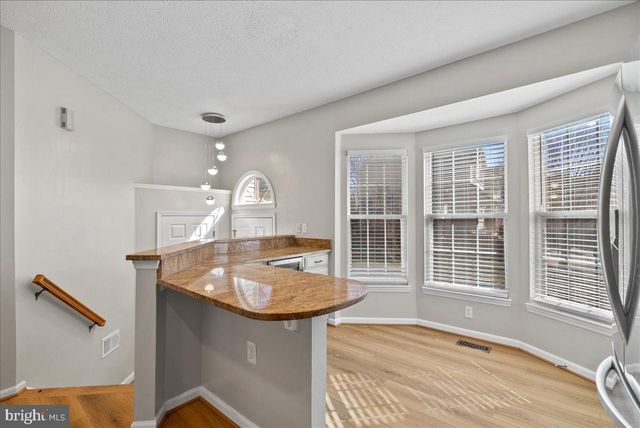 14024 WINDING RIDGE LN, Centreville, VA 20121