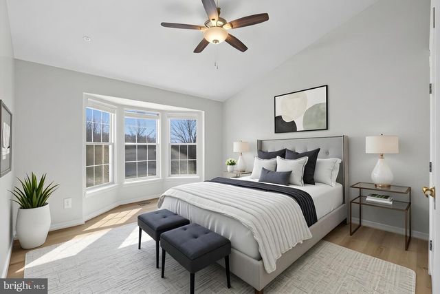 14024 WINDING RIDGE LN, Centreville, VA 20121