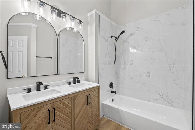 14024 WINDING RIDGE LN, Centreville, VA 20121