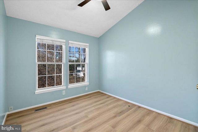 14024 WINDING RIDGE LN, Centreville, VA 20121