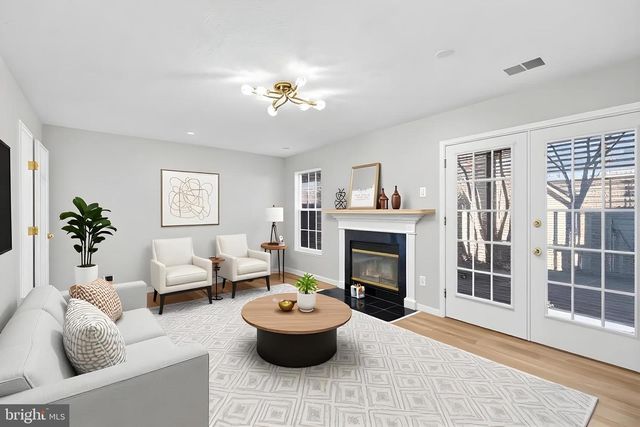 14024 WINDING RIDGE LN, Centreville, VA 20121